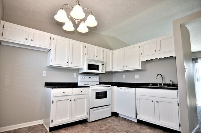 Building Photo - 5333 Padre Ln