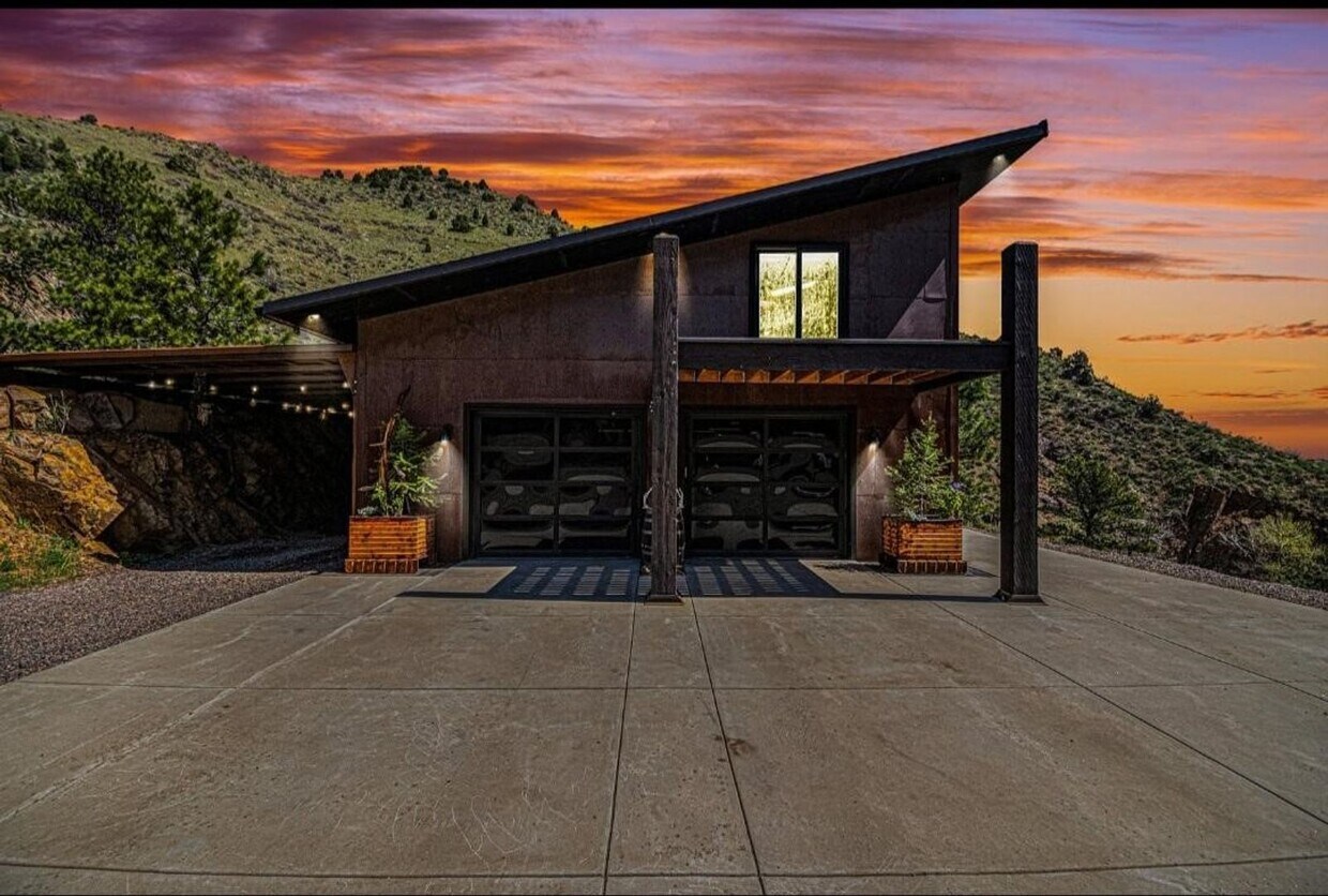 23500 Golden Gate Canyon Rd, Golden, CO 80403 House Rental in Golden