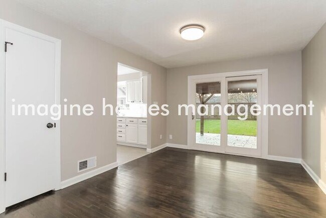 Building Photo - 7245 Osceola Dr