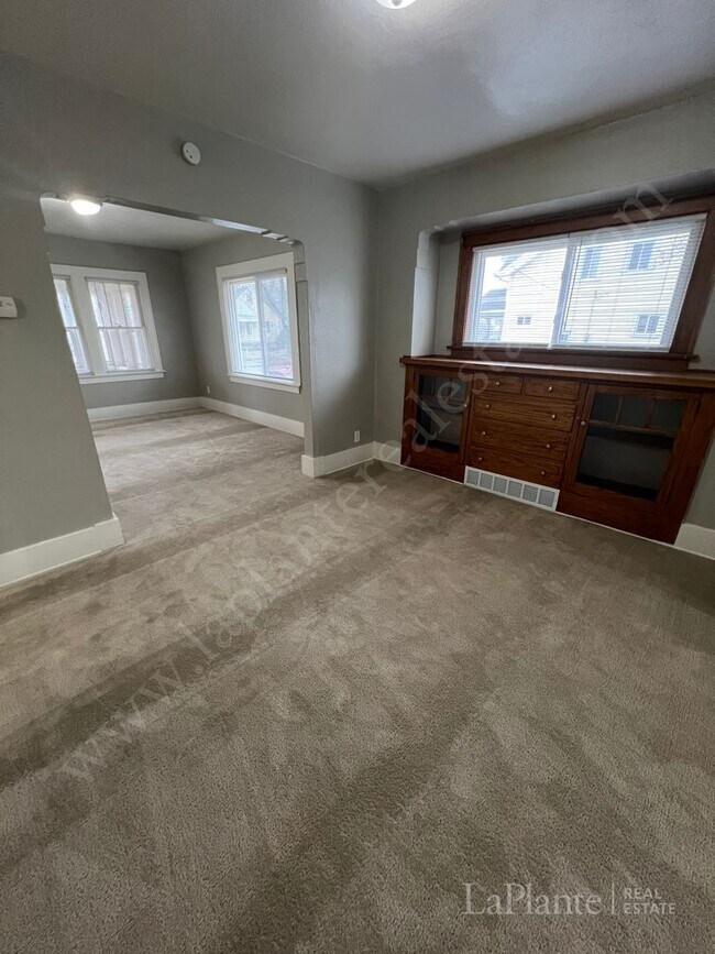 Building Photo - Newly Remodeled 2-Bedroom Home for Rent