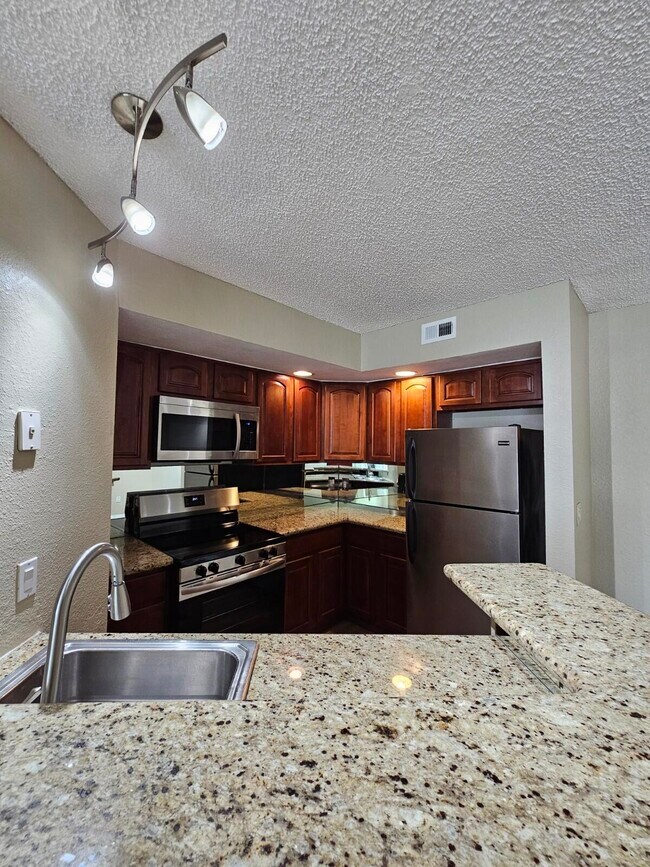Foto del edificio - 1401 Village Blvd