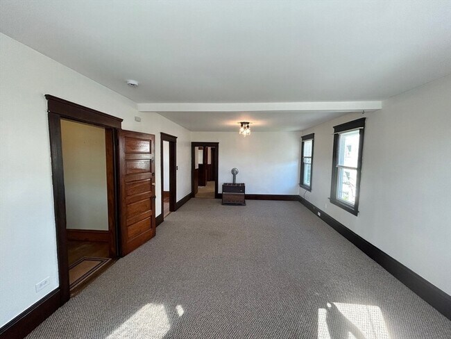 Foto del edificio - 31 Chrome St