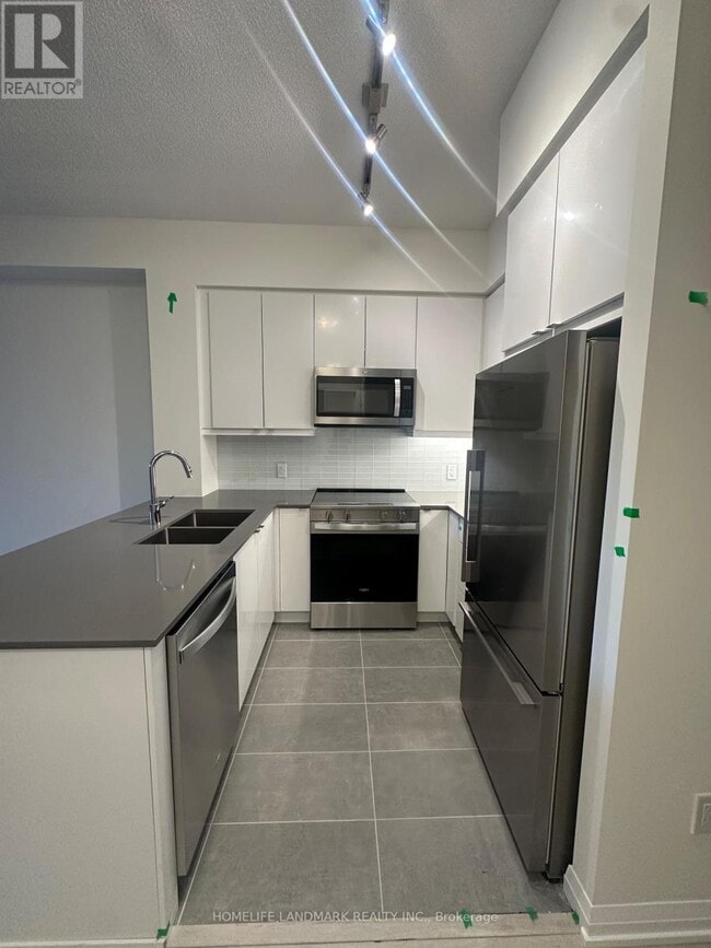 Photo du bâtiment - 3260 Sheppard Ave E