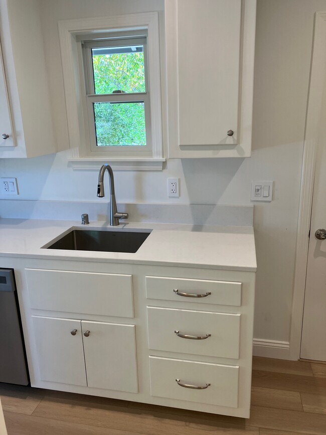 135 Pleasant Valley Dr, Walnut Creek, CA 94597 House Rental in Walnut