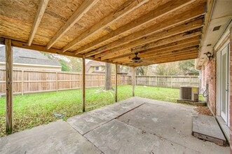 Building Photo - 16830 Scenic Gardens Dr