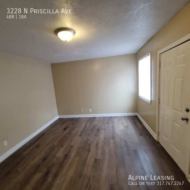 Foto del edificio - 4BR Arlington Woods House!