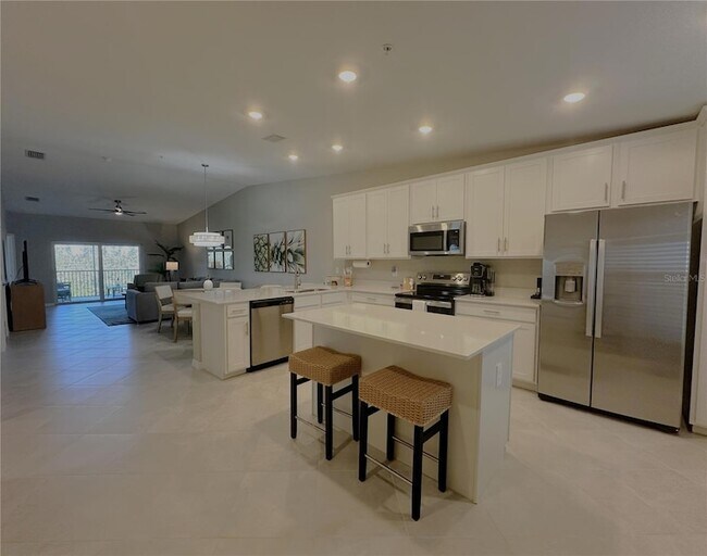 Foto del edificio - 14221 Heritage Landing Blvd