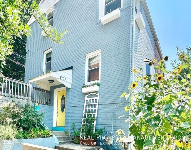 Photo - 3727 S Kemper Rd House