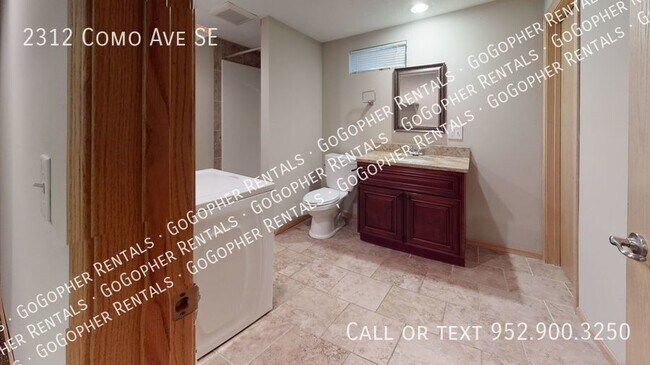 Building Photo - Affordable four bedroom duplex close to U ...