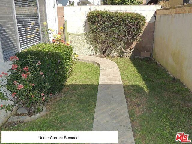 Primary Photo - 2214 Dufour Ave