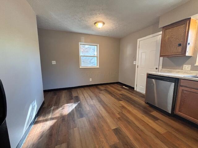 Foto del edificio - 493 Barnett Rd