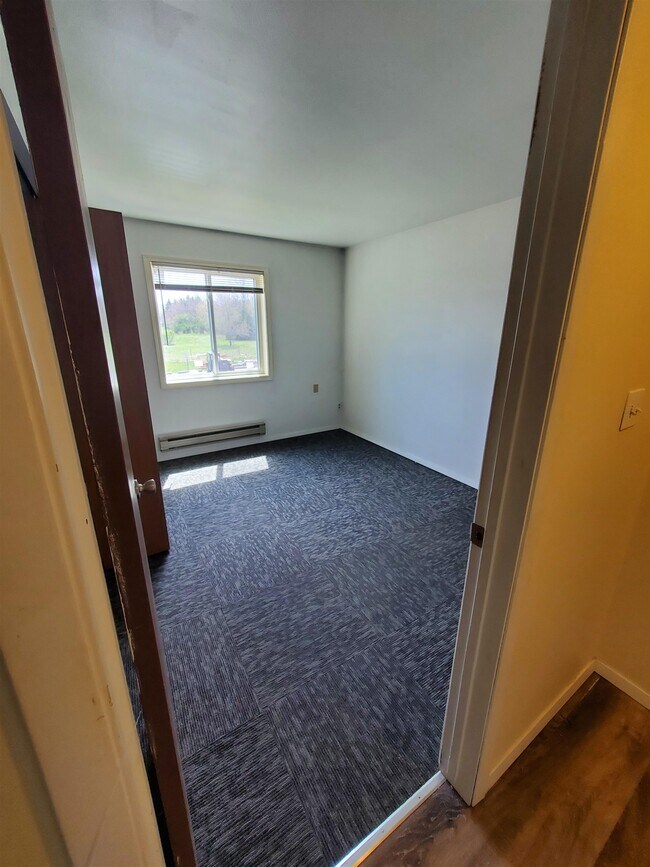 Building Photo - 218 Henry Dr