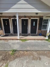 Building Photo - 497 W Buena Vista Ave