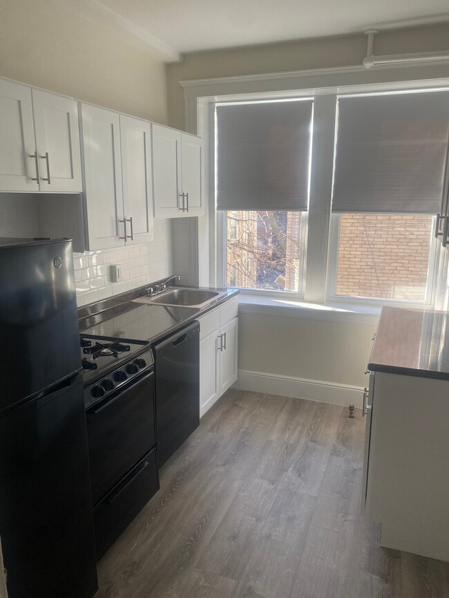 Building Photo - 1626 Commonwealth Ave