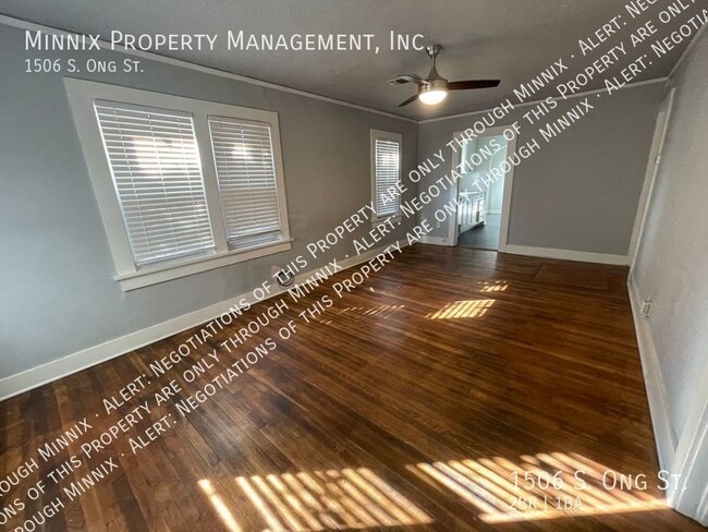 Building Photo - 1506 S. Ong St.