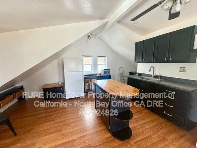 Foto del edificio - 417 Keller St