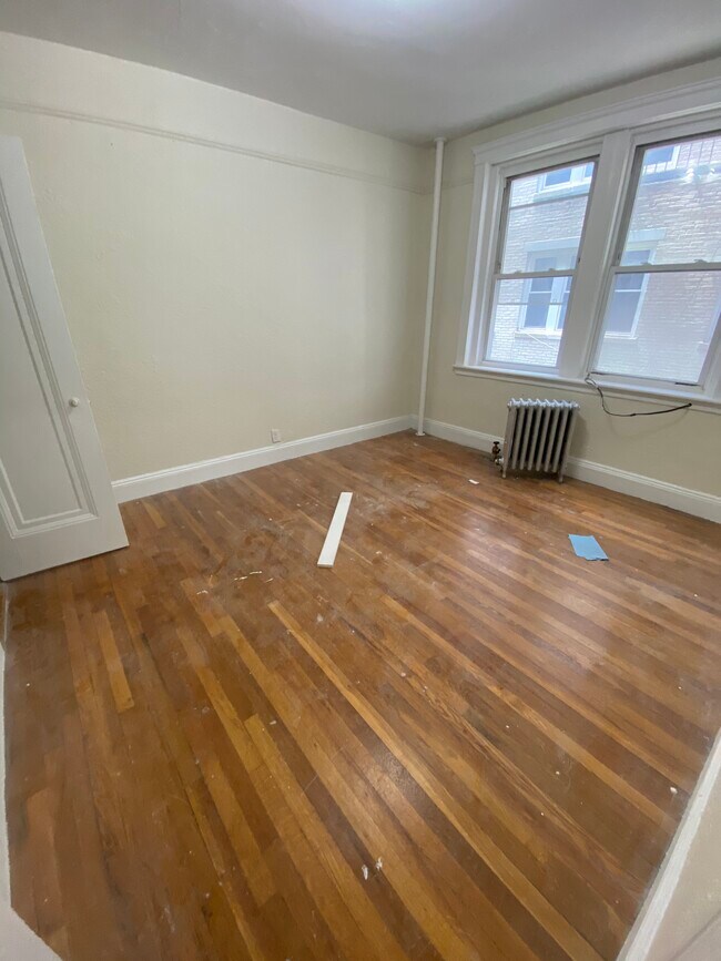 Building Photo - 1687 Commonwealth Ave