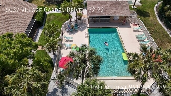 Building Photo - 5037 Village Garden Dr