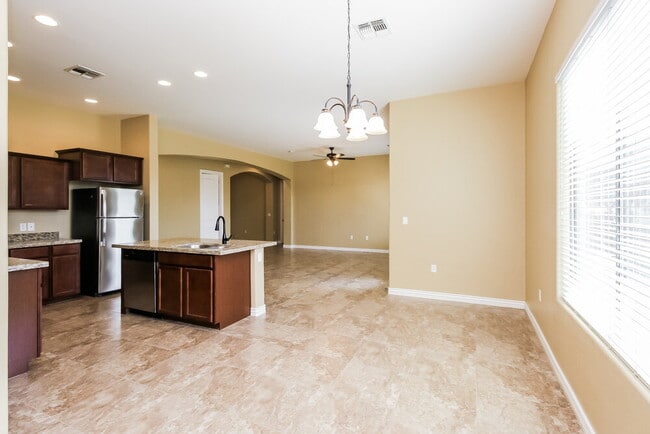 Building Photo - 21549 E Puesta Del Sol