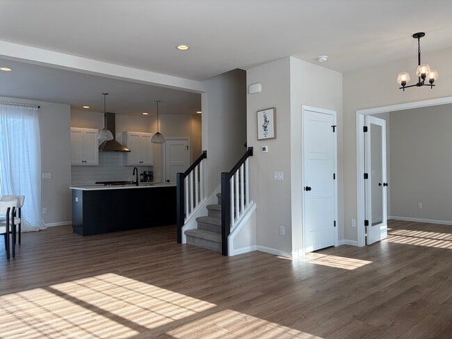 Building Photo - 9412 Tawny Acorn Dr