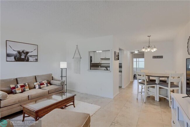 Foto del edificio - 222 Northampton L