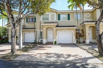 Building Photo - 5741 NW 112th Ct