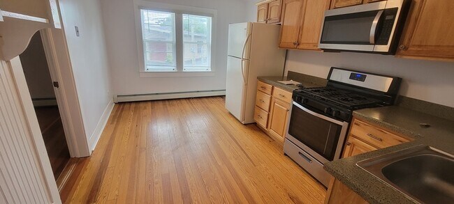 Foto del edificio - 3575 State Route 55, Unit APT B RT Side St...