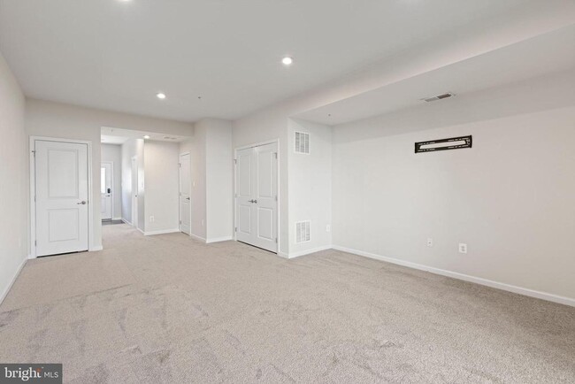 Foto del edificio - 537 Willow Bend Dr