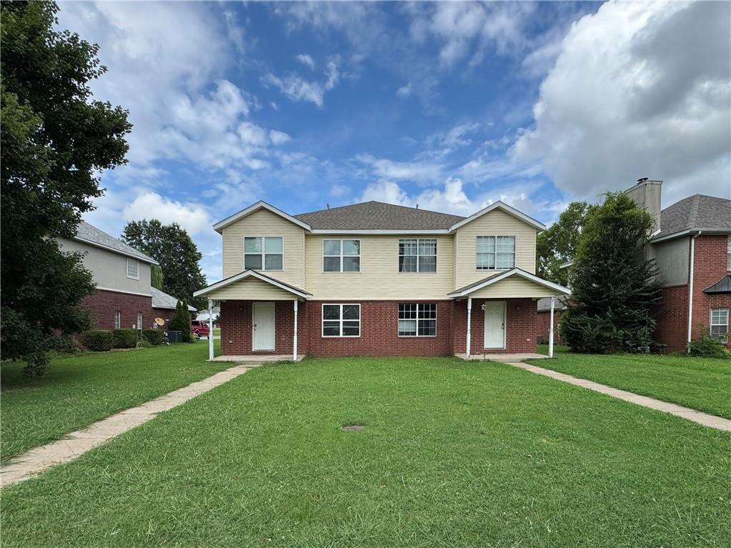 Primary Photo - 910 N Meadowlands Dr