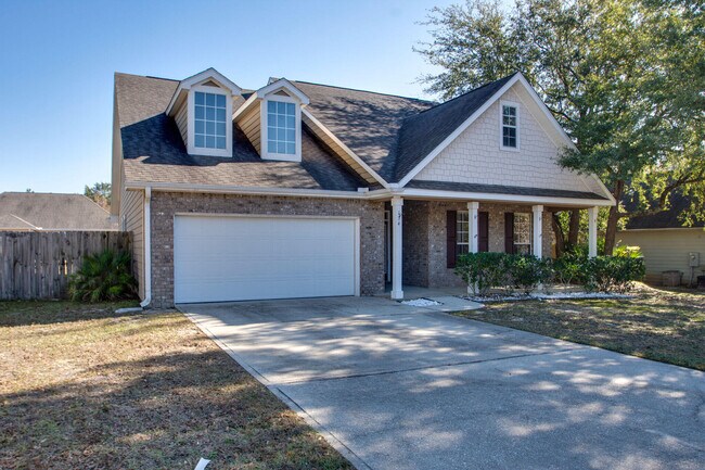 Building Photo - 134 Crab Apple Ave