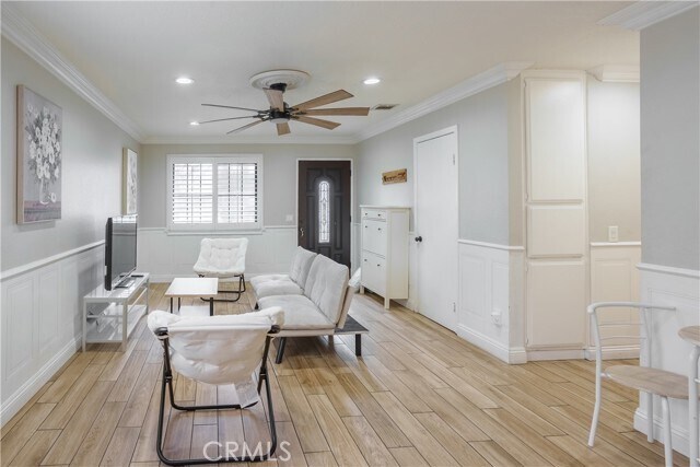 Foto del edificio - 5052 Taft St