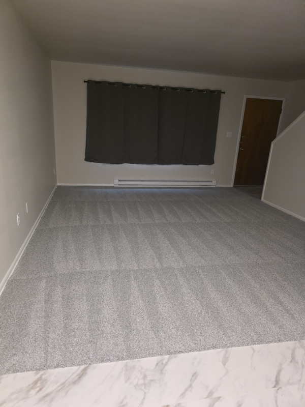 Photo - 800 S Thistle St Townhome