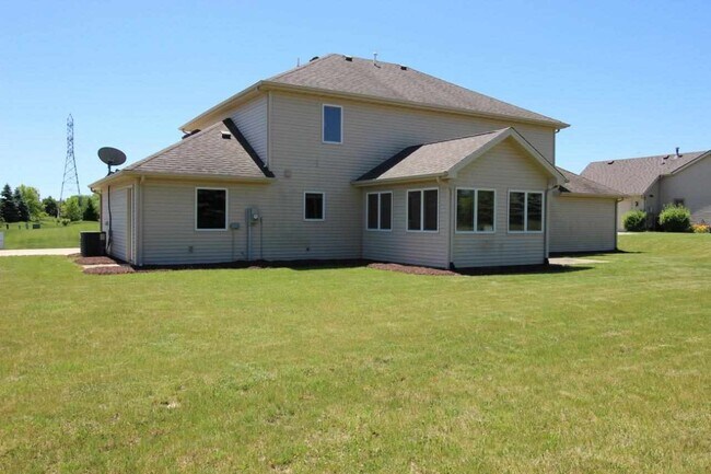 Foto del edificio - 11418 Tweedsmuir Run