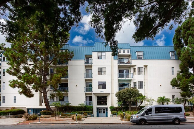 Foto del edificio - Heart of Bankers Hill at La Parc Chateau!