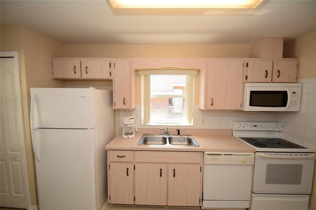 Foto del edificio - 4 Wheeler Pl