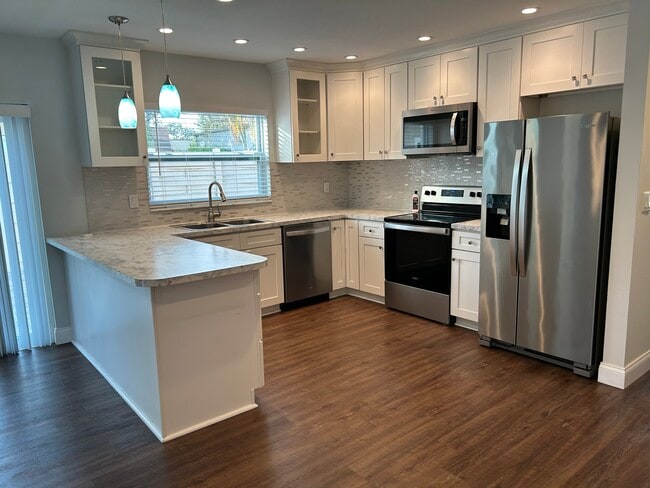 Building Photo - 2743 Sand Hollow Ct