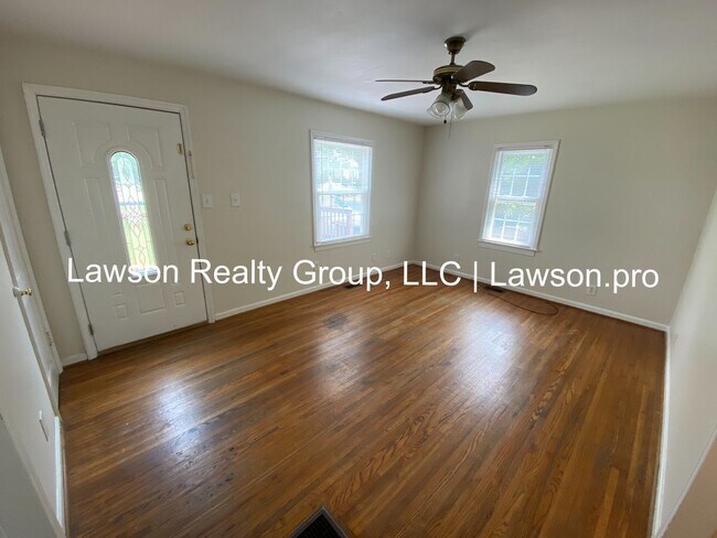 Foto del edificio - Two Bedroom Home In Salem with Spacious Ya...