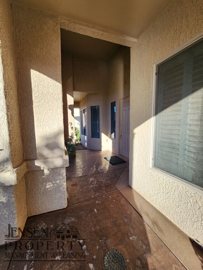 Building Photo - Furnished Home in Sunriver