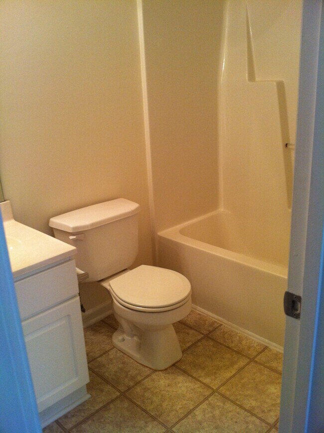 Foto del edificio - 142 Blue Crest Ln