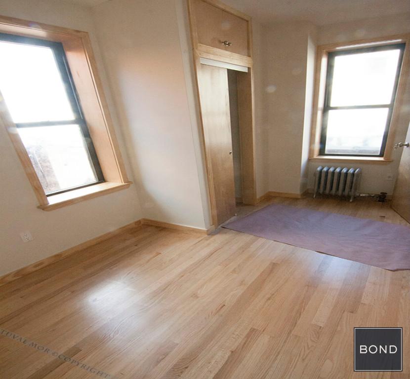 Foto principal - 151 E 2nd St