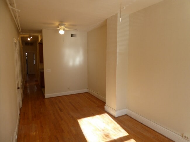 Building Photo - 2137 Newport Pl NW