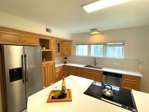 Building Photo - 4334 Jefferson St