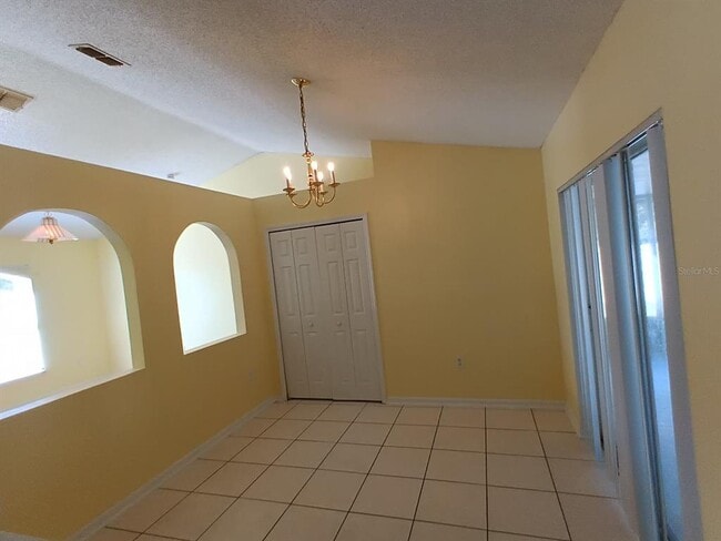 Building Photo - 433 Flamingo Ct