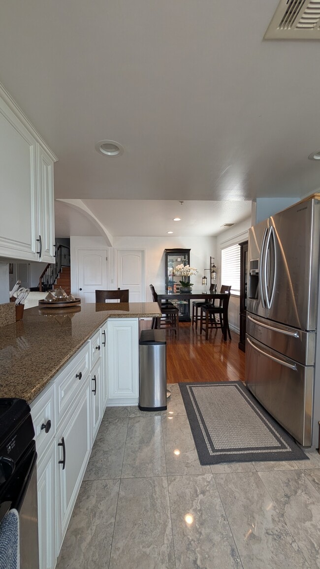 Kitchen - 1520 W 227th St