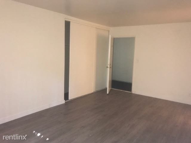 Interior Photo - 4424 Woodman Ave