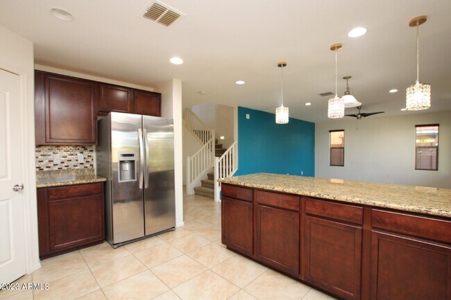 Building Photo - 2142 E Campo Bello Dr