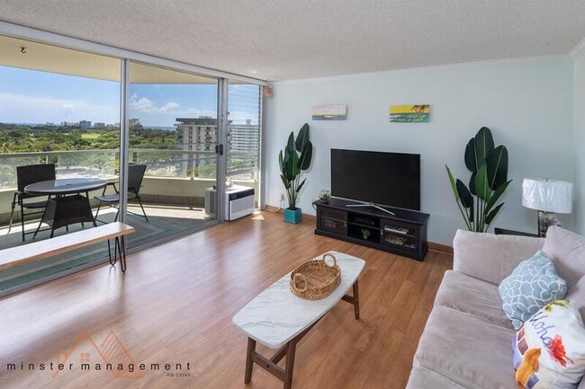 Building Photo - 2600 Pualani Way