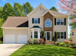 Building Photo - 2055 Township Dr