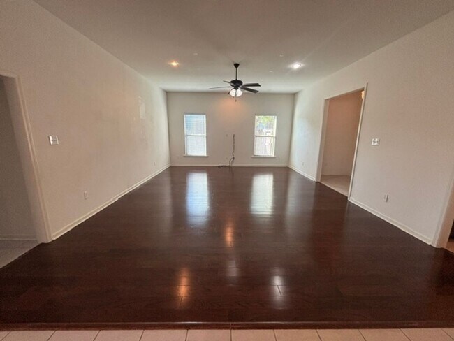 Foto del edificio - 18328 Crows Nest Dr