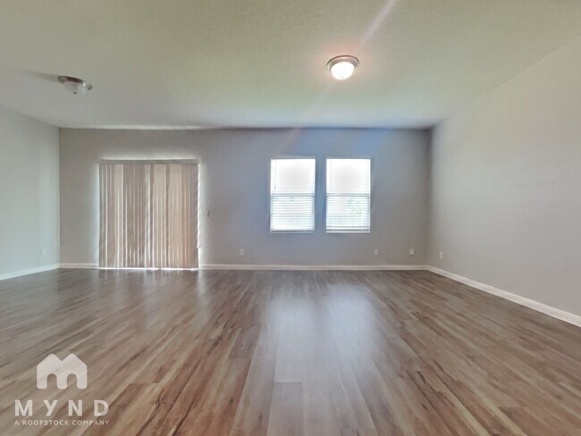 Foto del edificio - 12708 Robert Taft St